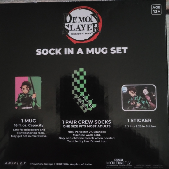 Demon Slayer Mug and Sock Set - Picture 2 of 3